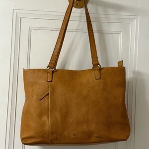 Vilenca Tan Leather Tote Bag